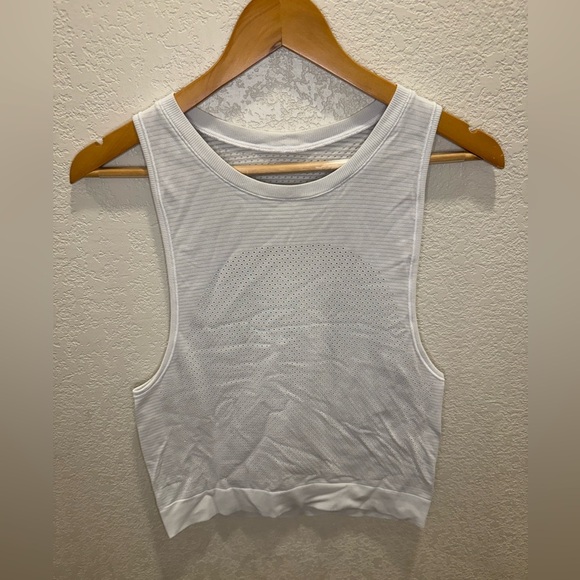 Lululemon athletica muscle tank Women's Top Sz 2 - Picture 4 of 9